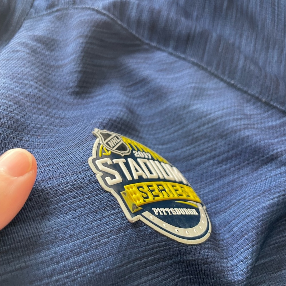 Pittsburg Penguins NHL 2017 Stadium Series navy blue pullover Size M SKU 49 - Picture 2 of 9